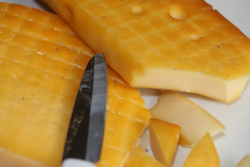 エメンタールチーズ燻製
