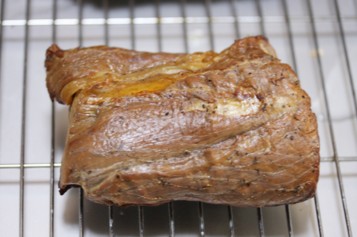 牛肉燻製：ローストビーフの燻製
