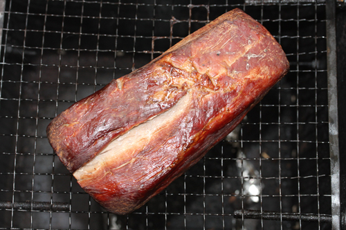 燻製肉の塊