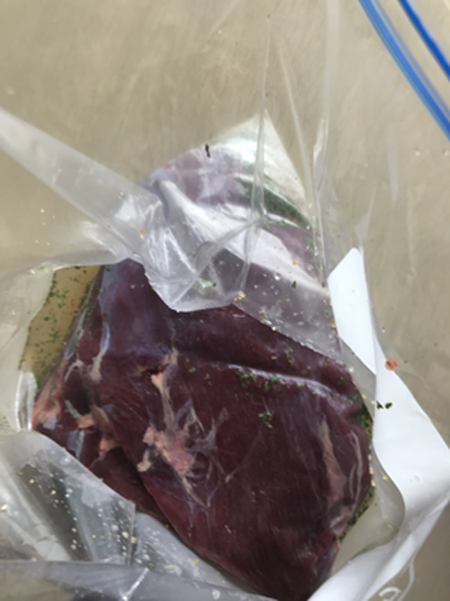 鹿肉ソミュール漬け