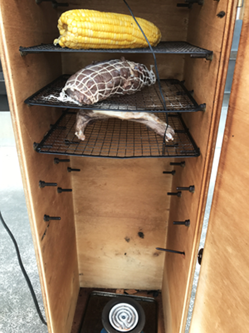 ジビエ燻製開始