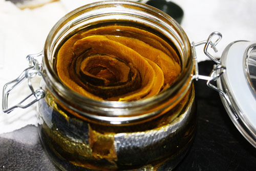 アンチョビのオリーブオイル漬け