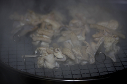 ホルモンの熱燻製