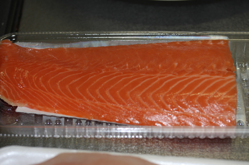 トラウトサーモンを燻製