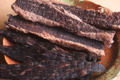 ワイン漬けビーフジャーキー