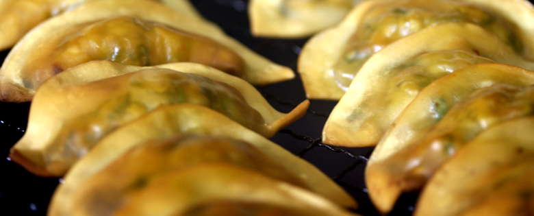 燻製餃子をフライパンで作る