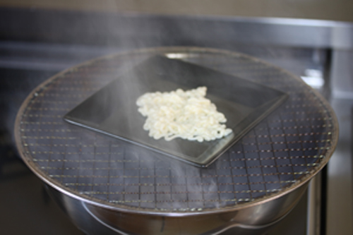 マヨネーズを燻製にする