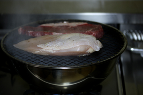 ステンレスボールで燻製