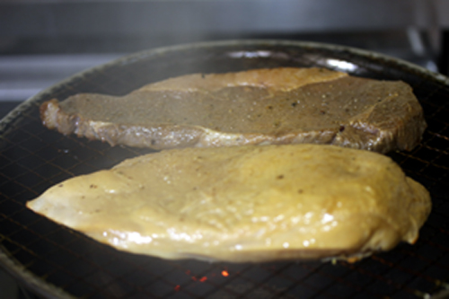 ステンレスボール燻製器でスモークチキン