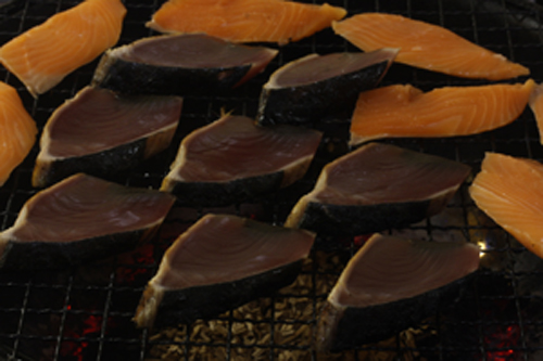 カツオの瞬間燻製