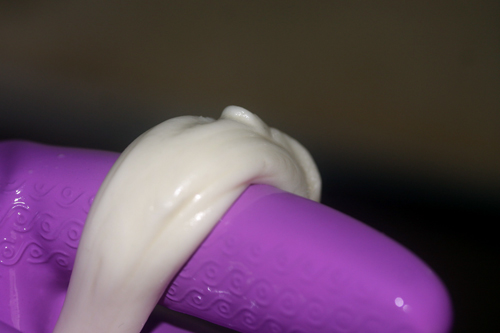 チーズは熱で伸びる