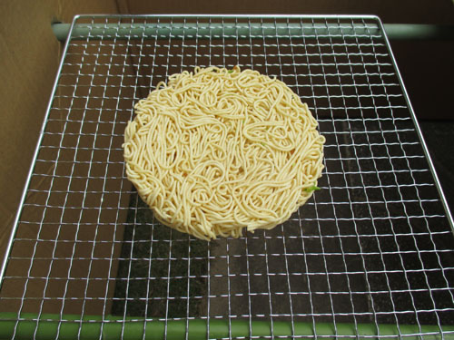 インスタント麺燻製