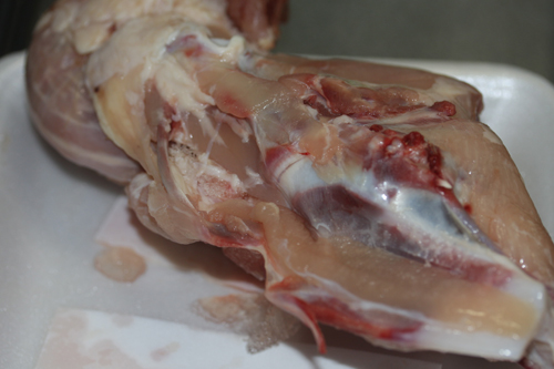 鶏ガラの燻製は旨い