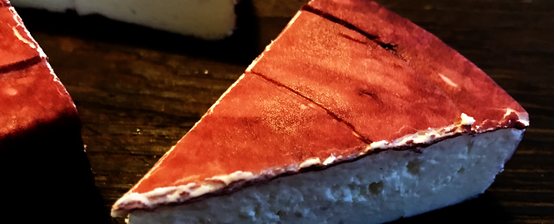 ワイン漬けチーズ